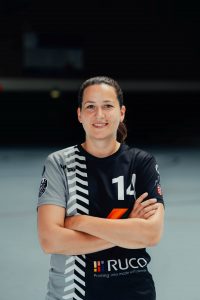 14 Verena Prag