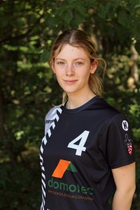 4 Lara Hoffmann